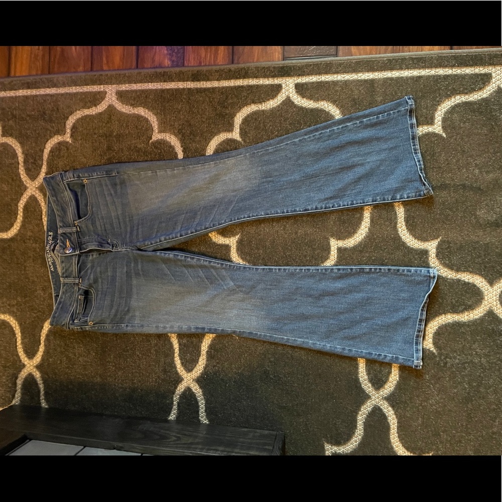 American eagle kick boot jeans